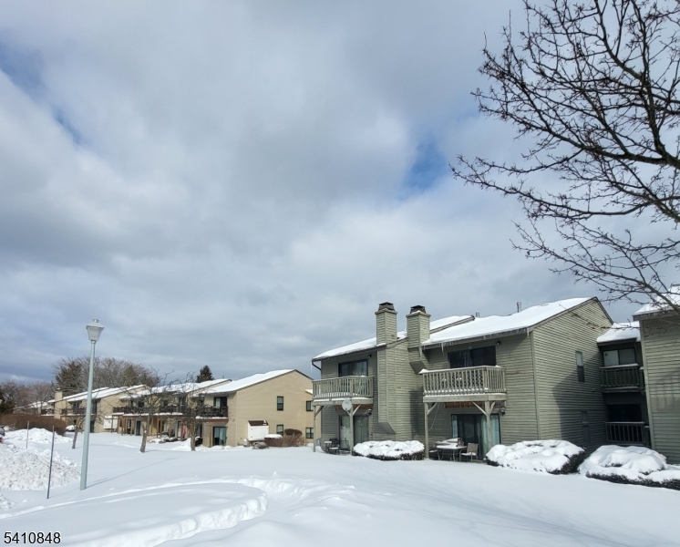 1214 Spruce Hills Dr