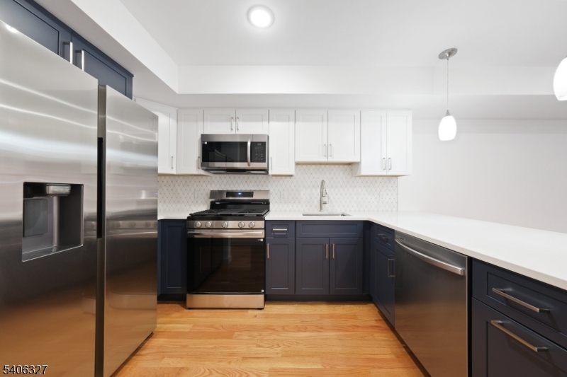 52 James St Unit 1 1