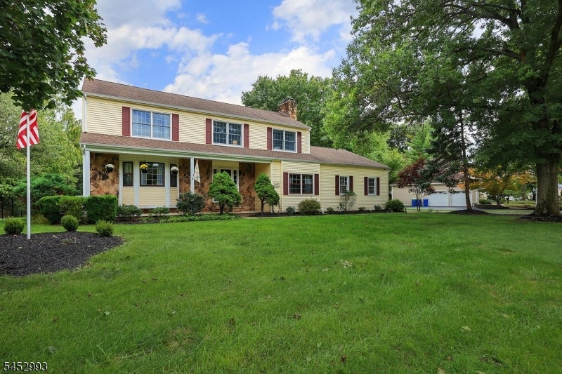 3 Ivy Ln