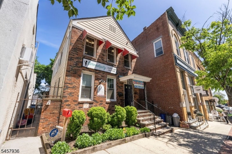 213 Glenridge Ave