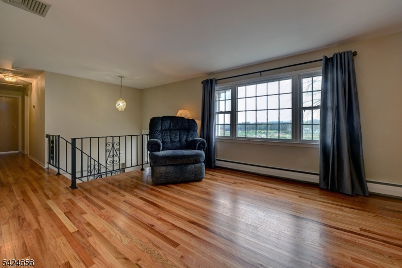 1006 Black Oak Ridge Rd