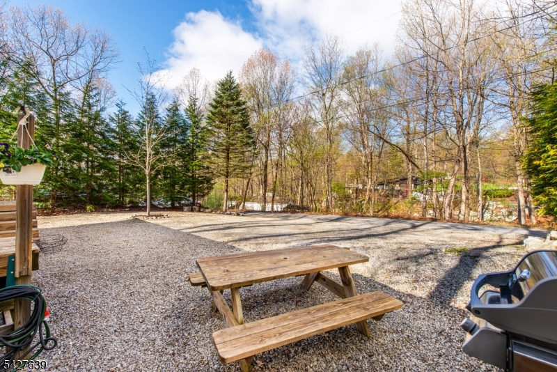 131 Sycamore Village