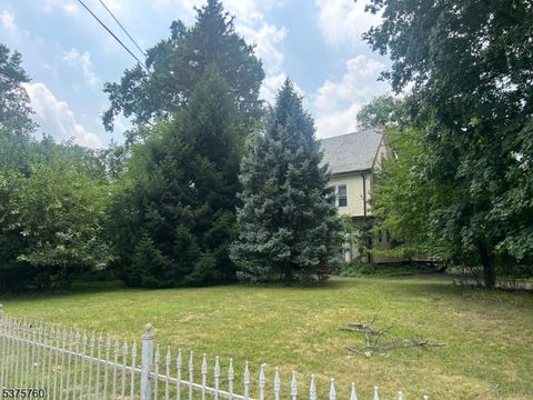 808 Salem Ave 1 Hillside Twp. NJ 07205