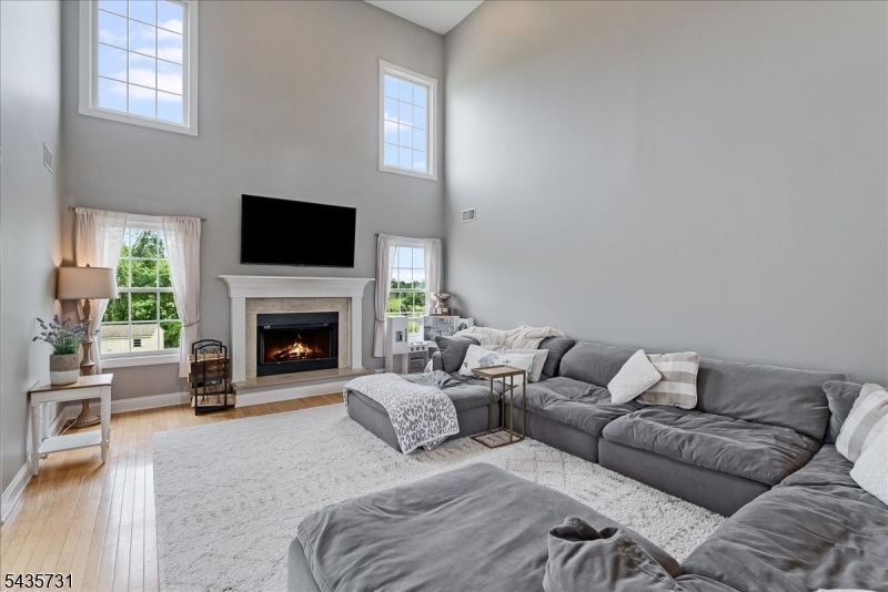24 Saddle Ridge Rd