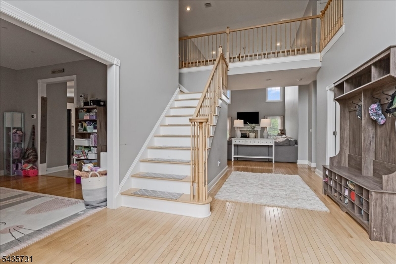 24 Saddle Ridge Rd