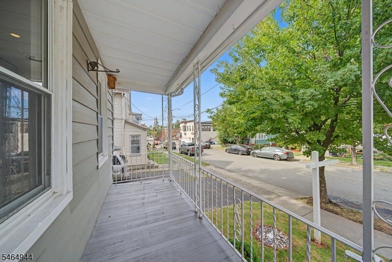 88 Boiling Springs Ave