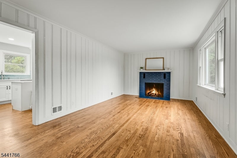 27 Dogwood Rd