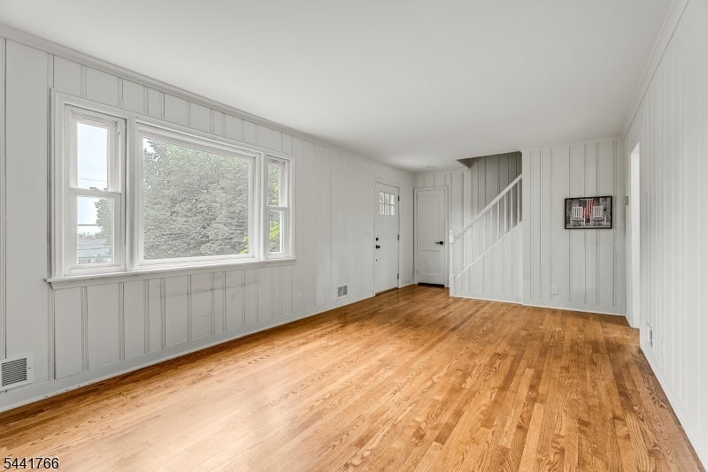 27 Dogwood Rd