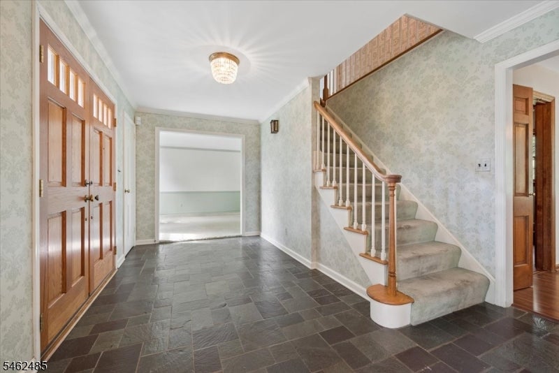 1 Ellyn Ct