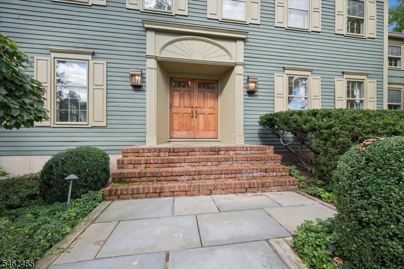 1 Ellyn Ct