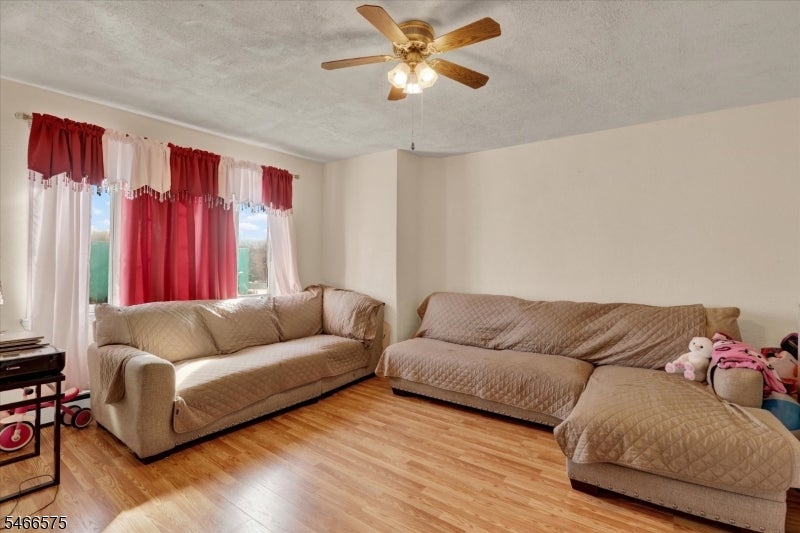 457 Maple Ave
