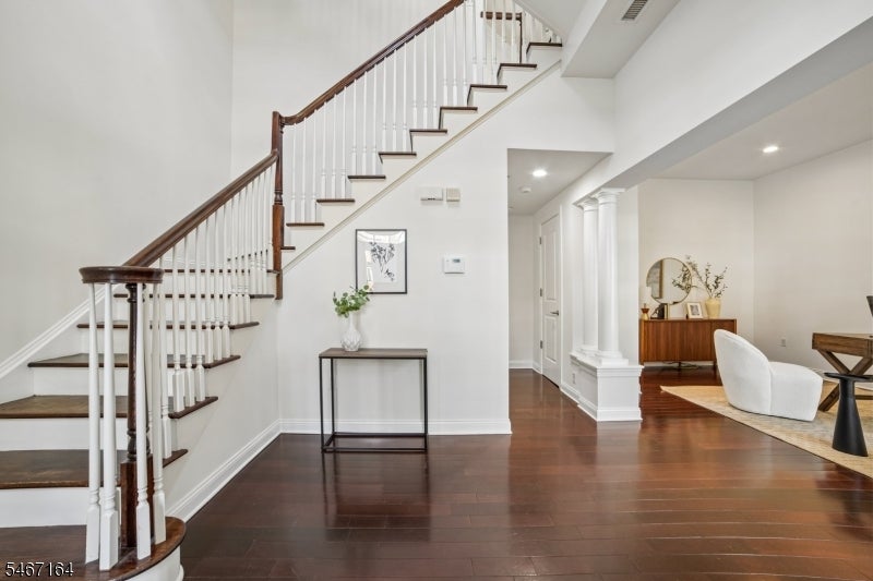 30 Carillon Cir