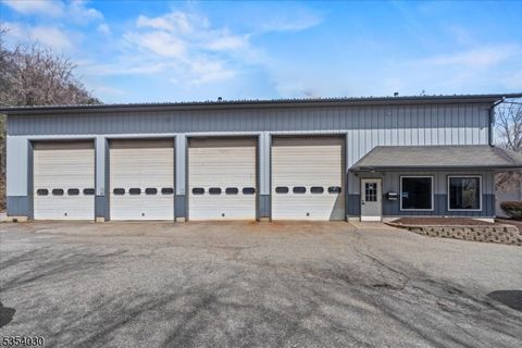 7 White Rd West Milford Twp. NJ 07421