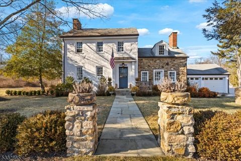 Photo of 10 Parker Rd, Chester, NJ 07853 (MLS # 3994121)