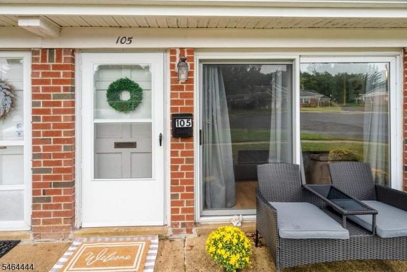 105 Waterfront Dr