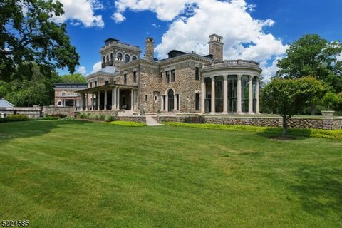 Photo of 450 Claremont Rd, Bernardsville, NJ 07924 (MLS # 3993866)