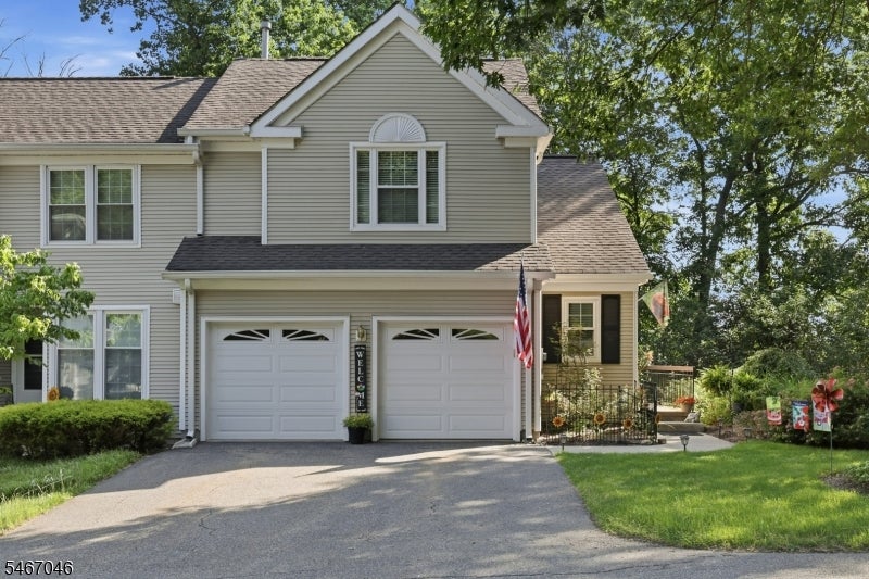 2 Rainier Ct