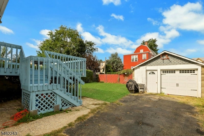 181 Linden Ave