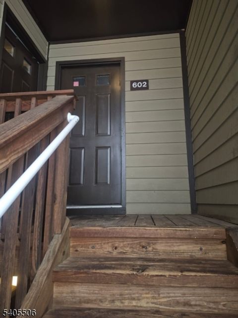 602 Village Commons Raritan Twp. NJ 08822