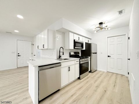 1 Beaver Creek Dr 1 Vernon Twp. NJ 07462