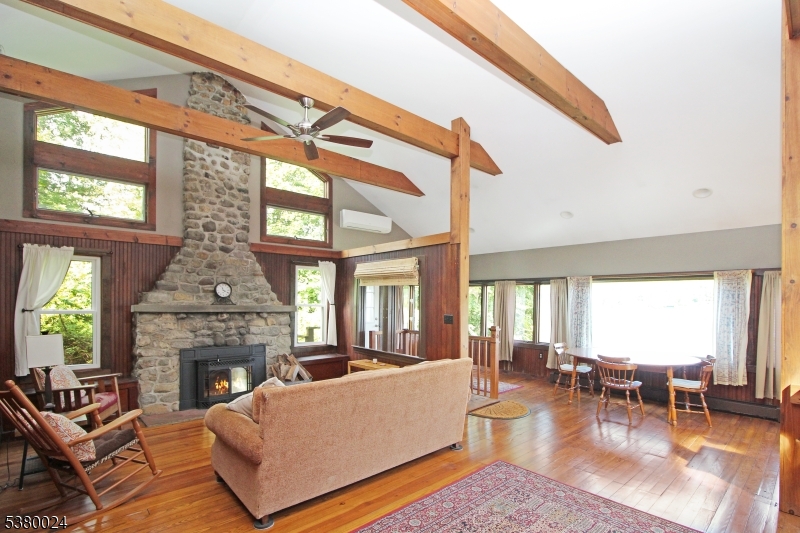 138 Lakeside Drive West