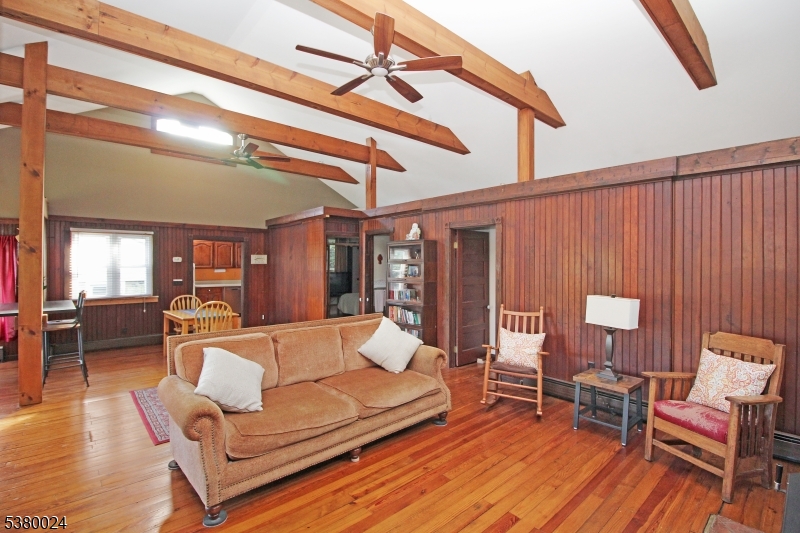138 Lakeside Drive West