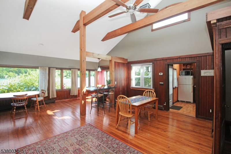 138 Lakeside Drive West