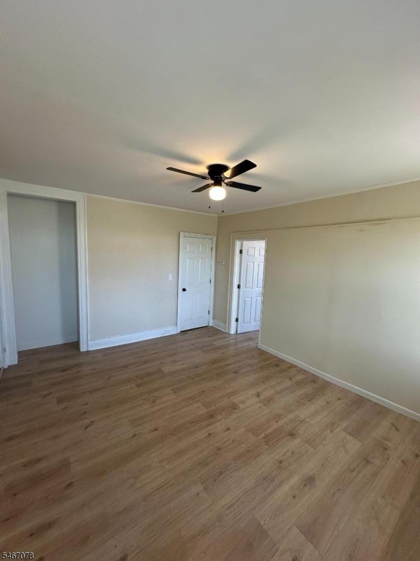 264 Lyons Ave