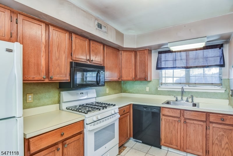 683 Darlington Dr