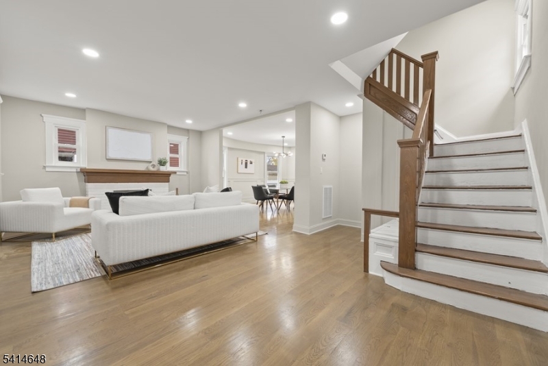 138-140 Monmouth Road