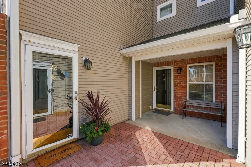 22 Greenbrook Dr 22