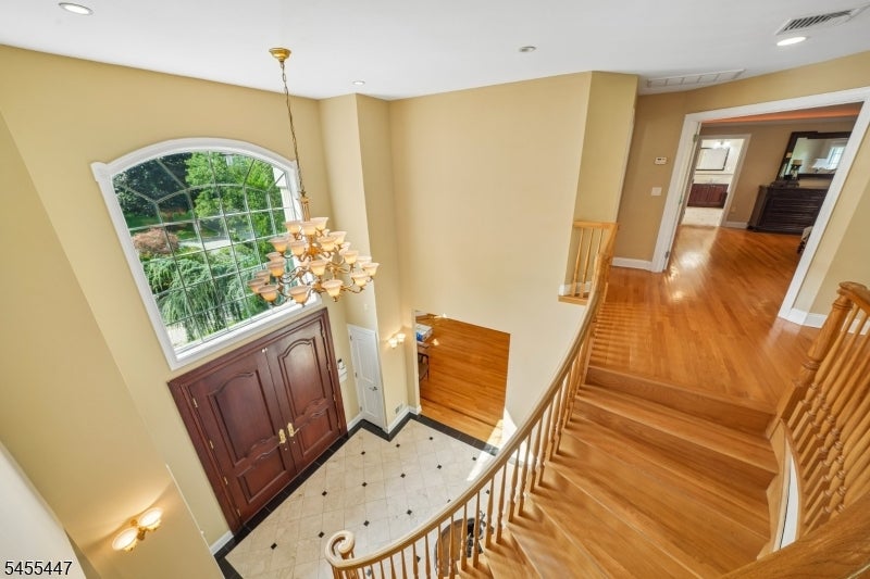 4 Centennial Ct