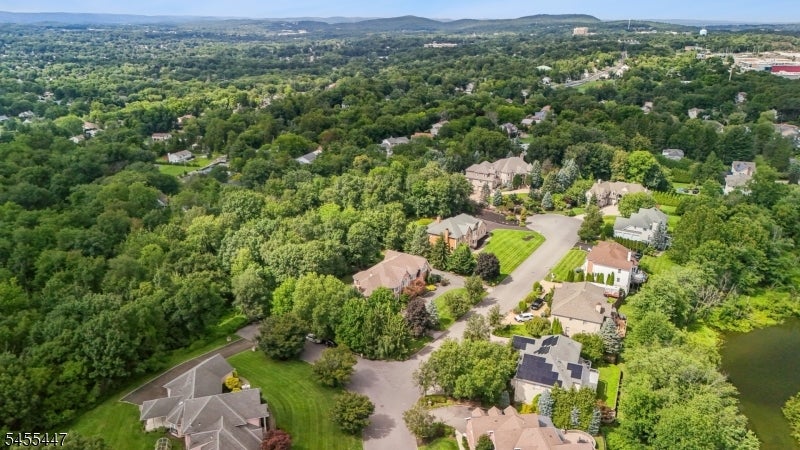 4 Centennial Ct