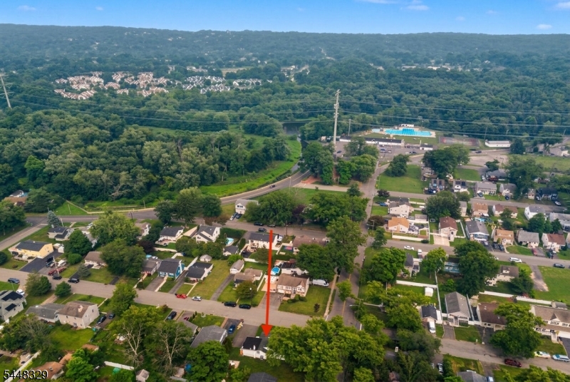 104 Lake Shore Dr