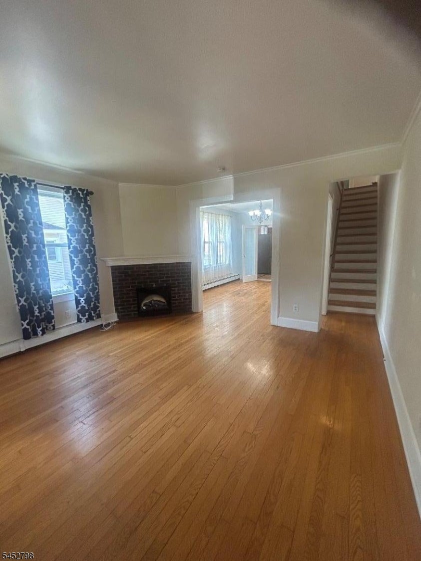 17 Codington Pl