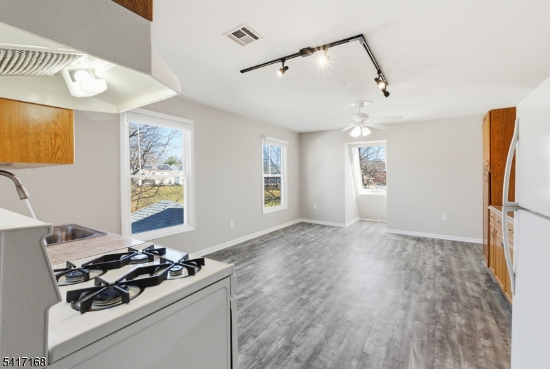 42 Cook Ave 5