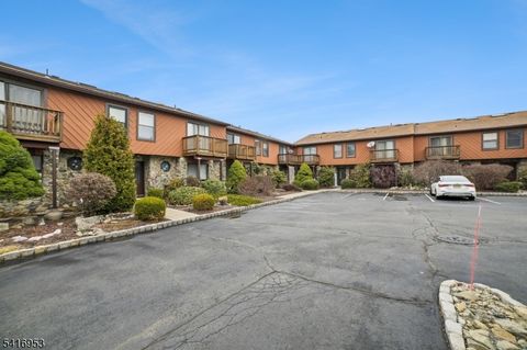 1F Brookside Hts F Wanaque Boro NJ 07465