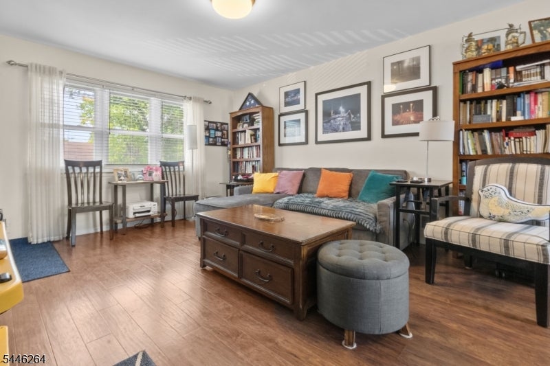 10- C Haven Dr