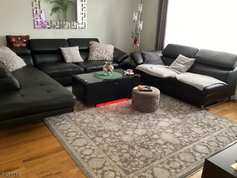 17B Garden Dr