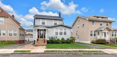 Photo of 14 Hewitt Ave, Belleville, NJ 07109 (MLS # 3995793)