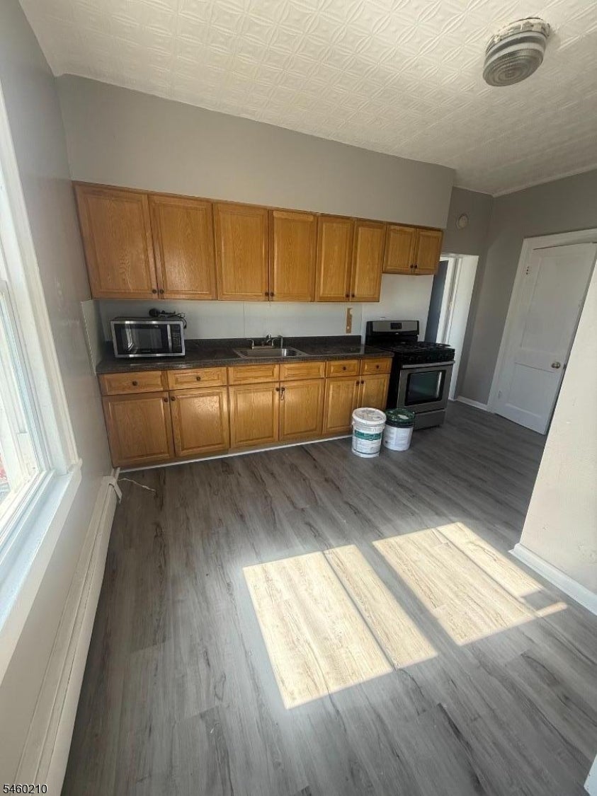 65 Highland St 2