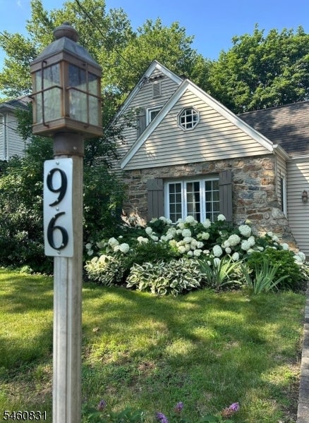96 Pickford Ave