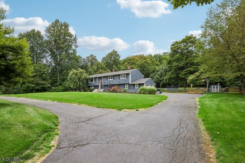 109 Pleasant Hill Rd