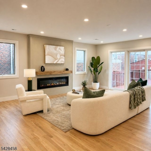 448 Fern Ave