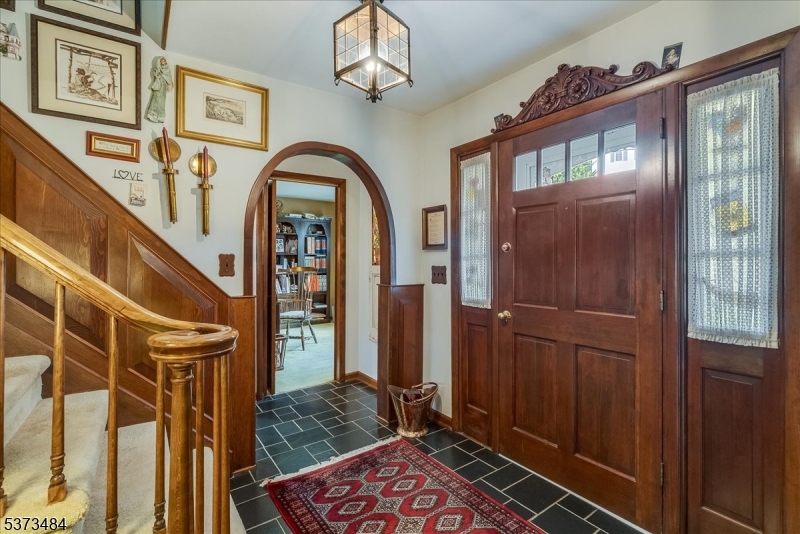 5 Bisset Dr