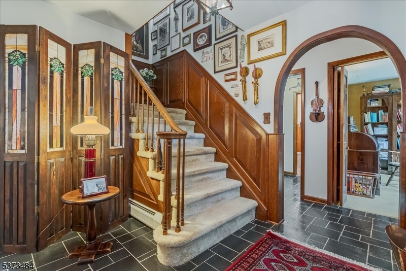 5 Bisset Dr