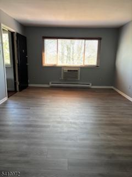 731-733 Belleville Ave 15