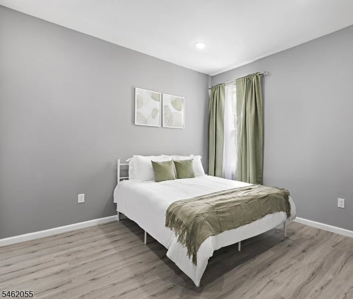 153 Danforth Ave 2
