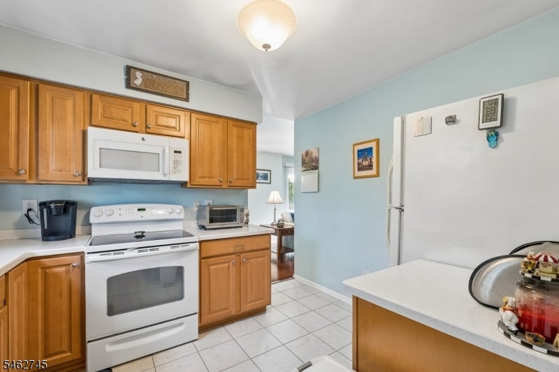 250 Nuthatch Ct