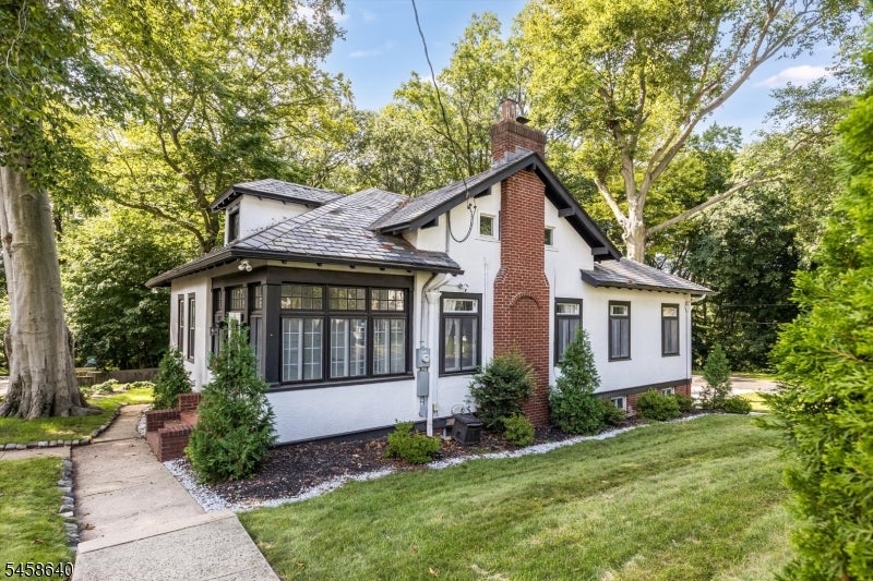 37 Forest Drive